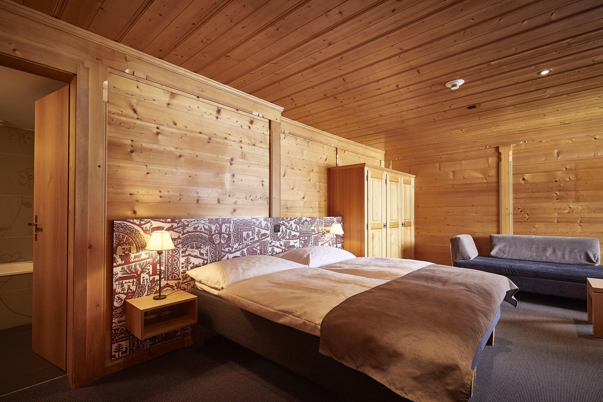 Hotel Landhaus Saanen Bagian luar foto