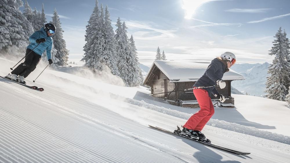 Hotel Landhaus Saanen Bagian luar foto