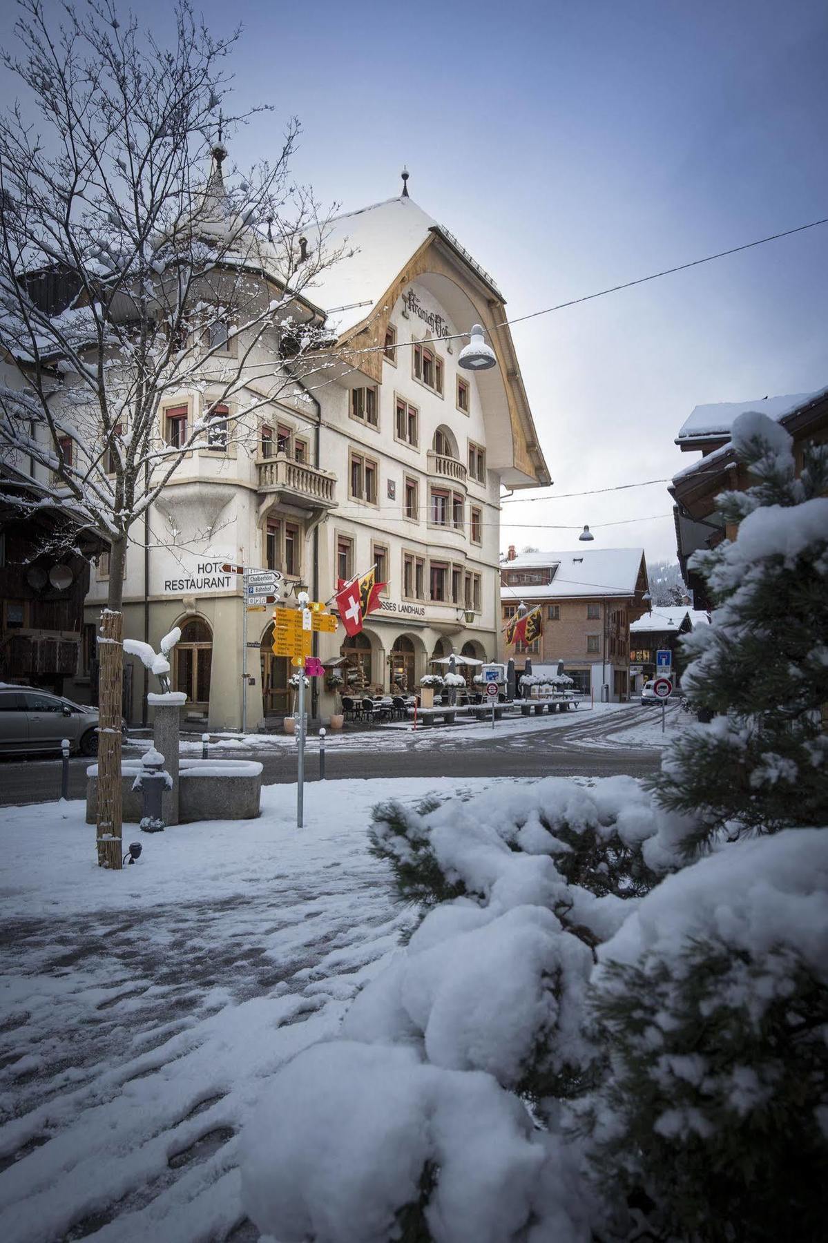 Hotel Landhaus Saanen Bagian luar foto